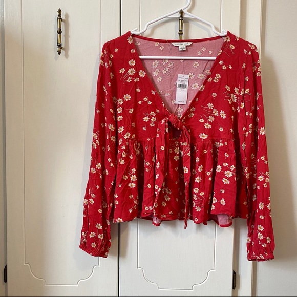 American Eagle Outfitters Tops - NWT AE daisy top